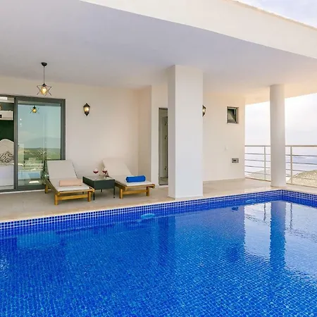 Villa Excellence- Hill